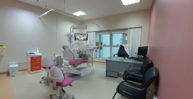 Consulta dental moderna dentro del cuadro médico de un seguro de salud