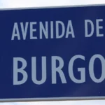 Placa de la avenida de Burgos de Madrid, sede de Caser-Helvetia Seguros