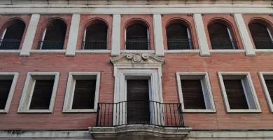 Vivienda unifamiliar de dos plantas, seguro de hogar