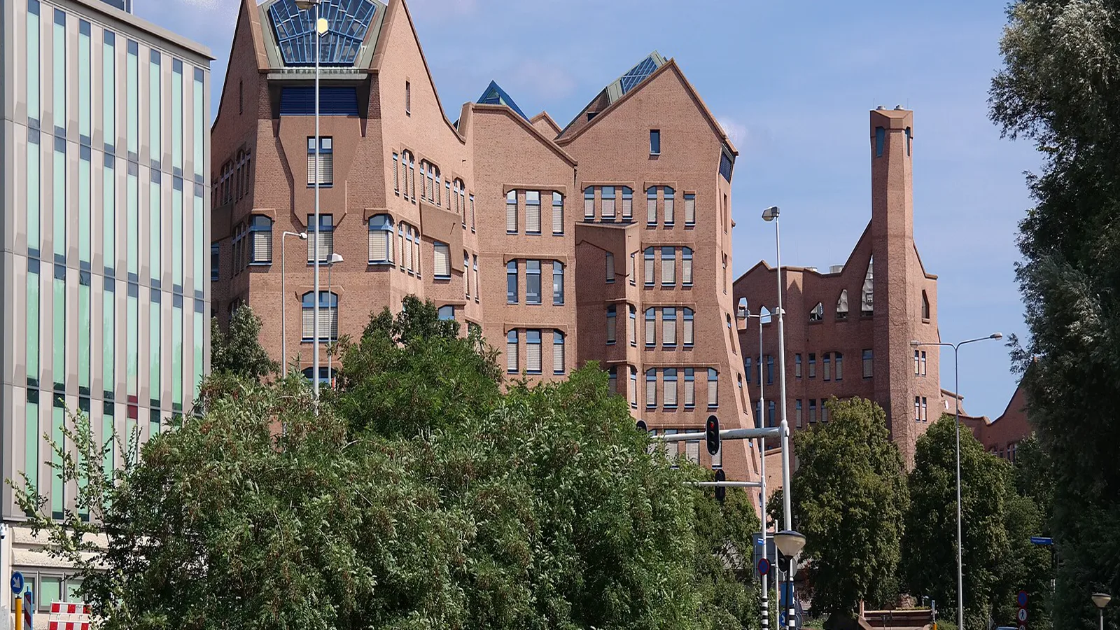 Sede central de ING en Ámsterdam, obra de Alberts y Van Huut
